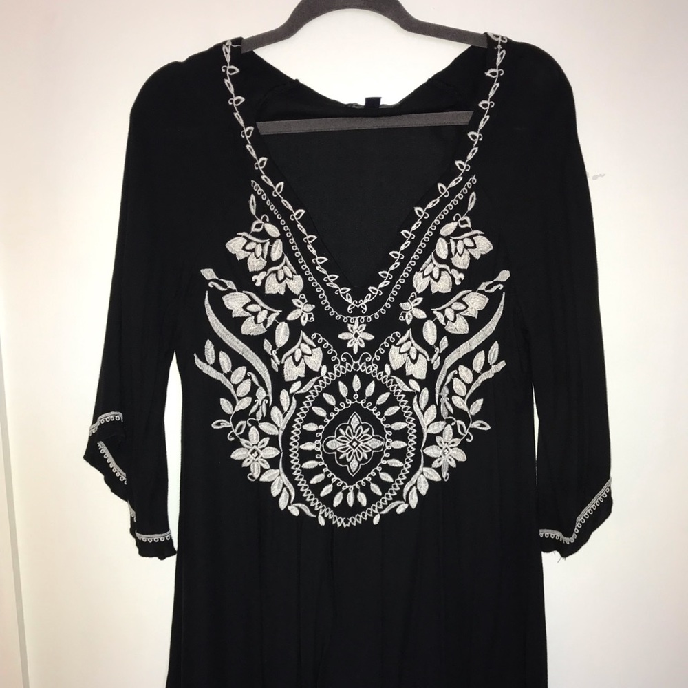 Black and white dress
